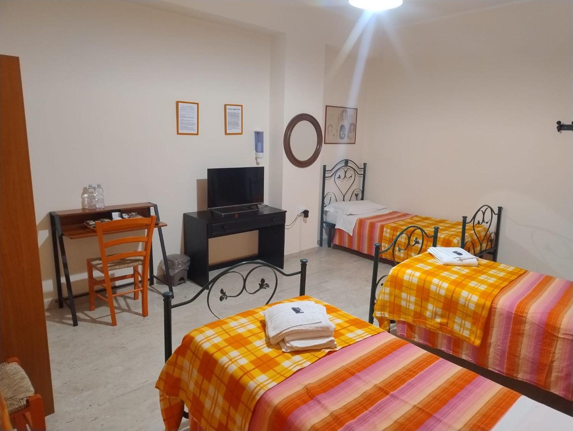 L'Attico Affittacamere B&B Катандзаро Екстериор снимка