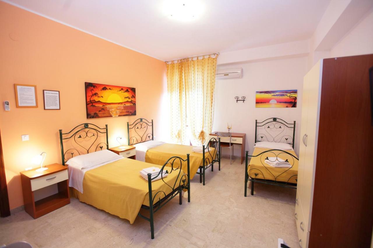 L'Attico Affittacamere B&B Катандзаро Екстериор снимка
